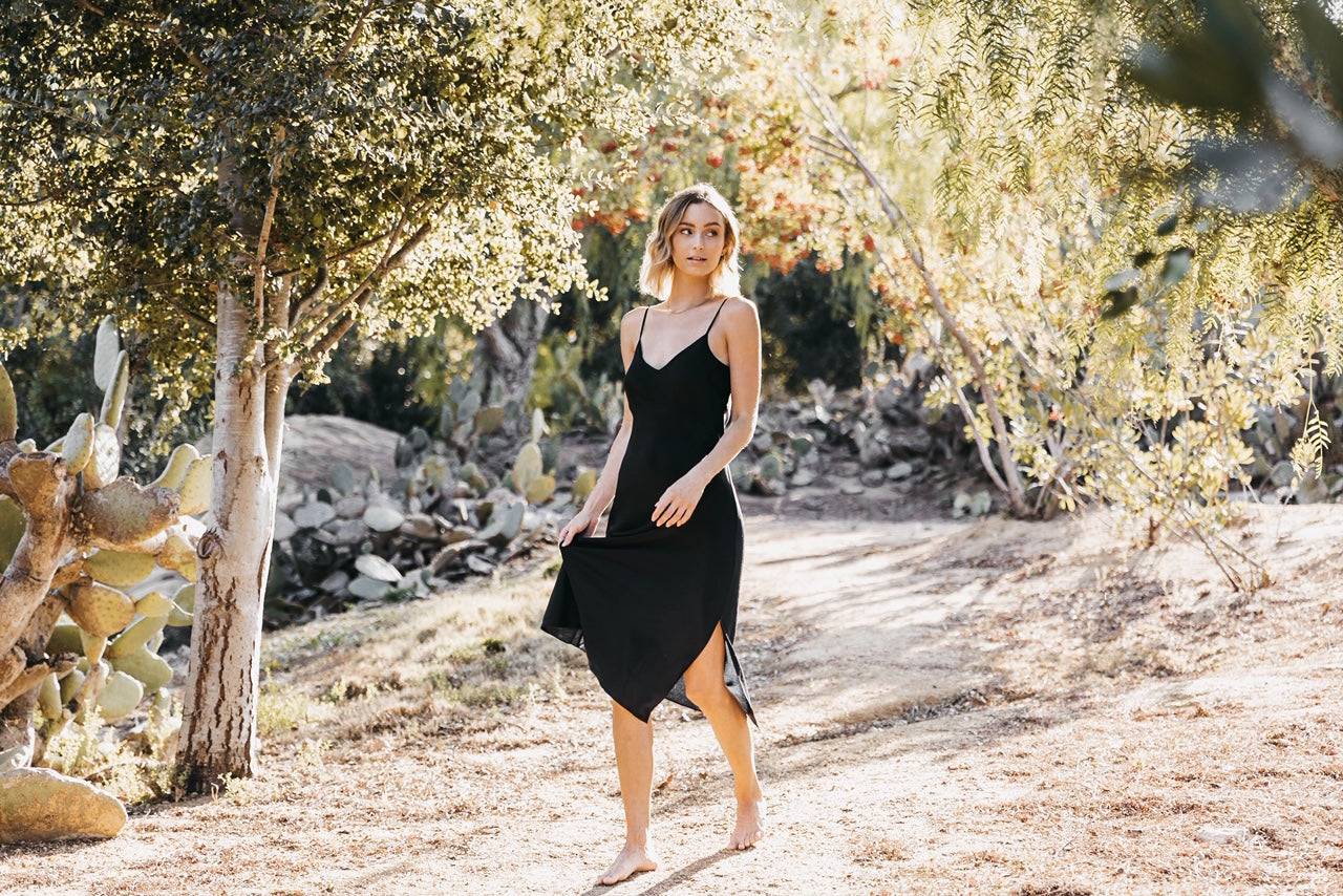 The Best Bras to Wear with Silk Slip Dresses: A Comprehensive Guide