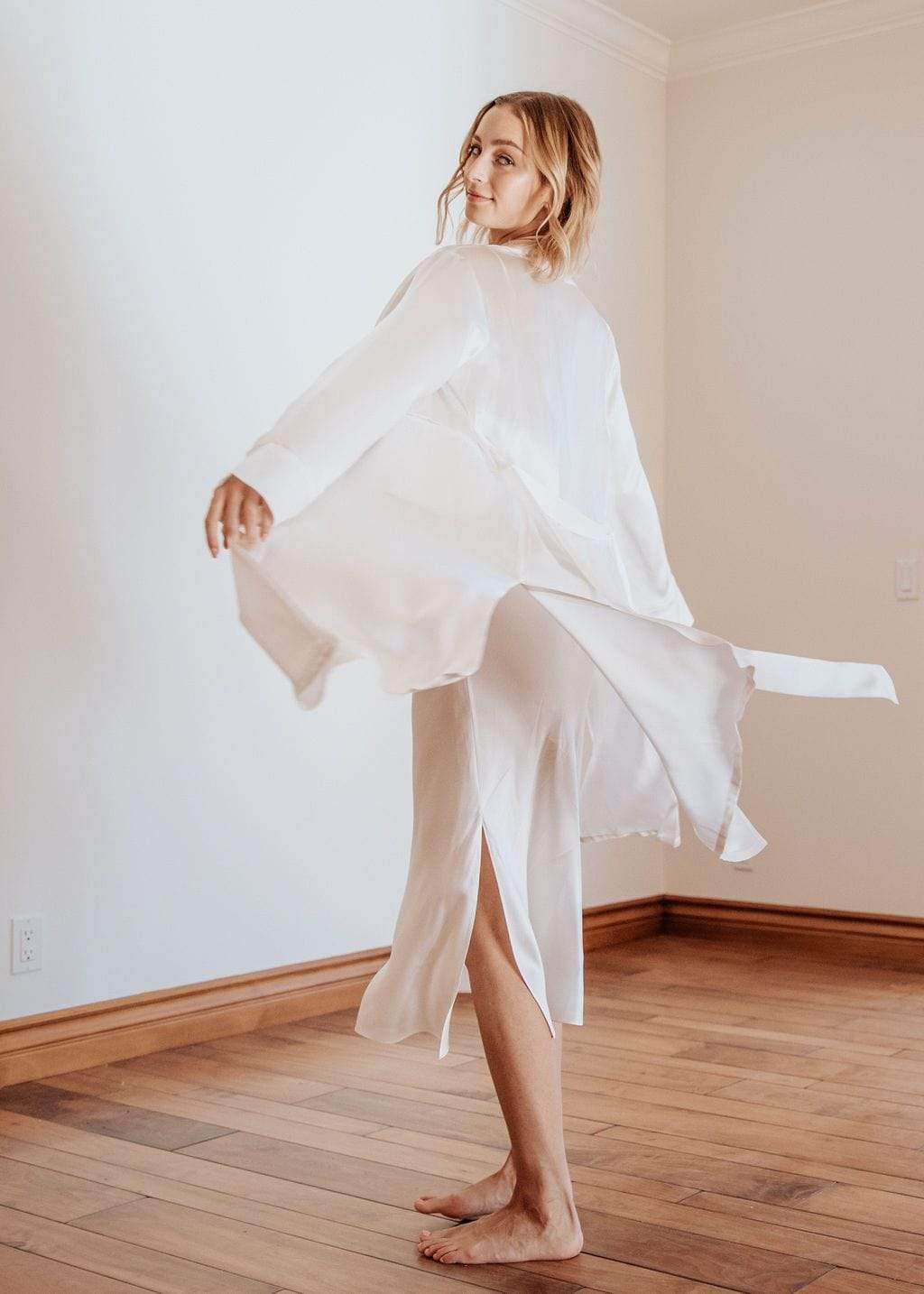 Aphrodite White Silk Robe with Chiffon Piping · Light Champagne lunya morgan lane