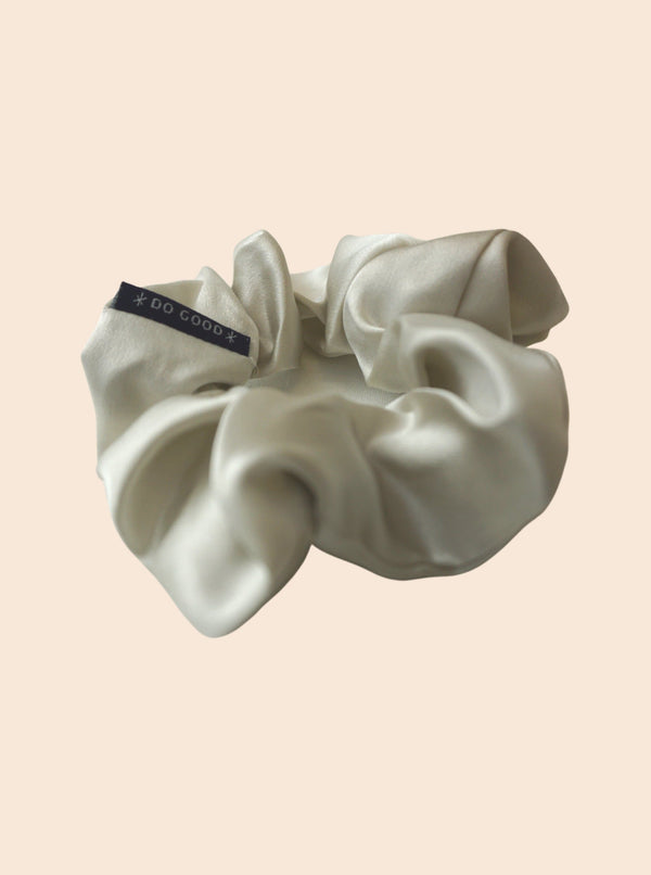 Silver Mist Grey#Silk Scrunchie Hair Accessory Look Polished Anytime | More Sunday Scrunchie Mulberry Silk Scrunchie lunya morgan lane silver-mist-grey